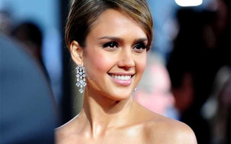 Jessica Alba góp mặt trong MV 'Bad blood' của Taylor Swift