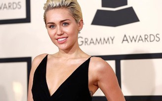 Miley Cyrus sáng tác ca khúc về chú cá vàng đã chết