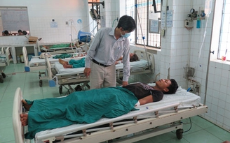Một bé gái tử vong do ngộ độc nấm