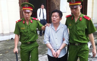 Buôn bán thuốc, dụng cụ kích dục, chồng người Trung Quốc và vợ vào tù