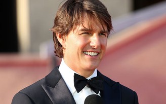 Tom Cruise rạng rỡ ra mắt 'Điệp vụ bất khả thi 5' giữa tin đồn sắp kết hôn với trợ lý