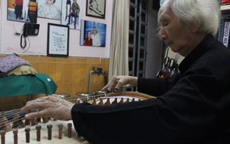 Chuyện tình 'khắc cốt ghi tâm' ít người biết của nhạc sư 98 tuổi Vĩnh Bảo