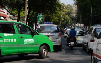 Taxi Mai Linh giảm giá cước 300-500 đồng/km