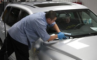 Bảo vệ kính chắn gió cho xe hơi