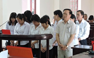 Được miễn trách nhiệm hình sự vì làm theo... văn bản chỉ đạo của NH cấp trên