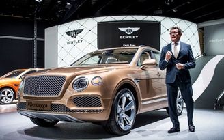 Siêu SUV của Bentley và chủ nhân đầu tiên
