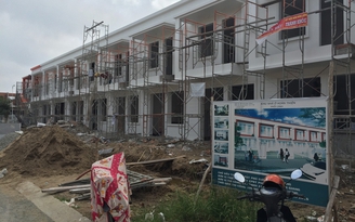 Bắt quả tang cán bộ lừa bán nhà dự án
