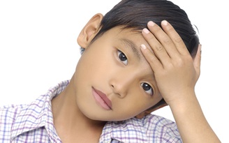 Làm sao trị chứng đau nửa đầu ở trẻ?