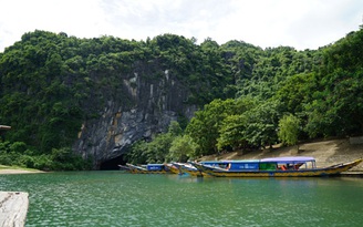 Tạp chí Anh bình chọn động Phong Nha vào top 5 đẹp 'đáng kinh ngạc'