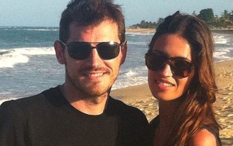 Iker Casillas tranh thủ cưới vợ trước khi đón con thứ hai