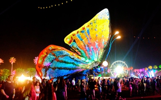 Coachella vẫy gọi
