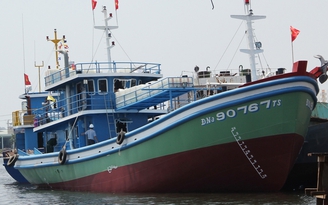 Hạ thủy tàu vỏ thép ra ngư trường Hoàng Sa