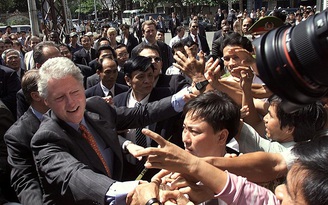 Tổng thống Mỹ thăm Việt Nam: Chuyện chưa kể về chuyến thăm nhà Clinton