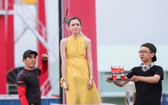 Thanh Hằng dọa loại hotgirl 1,54 m ngay thử thách đầu Vietnam’s Next Top Model 2016