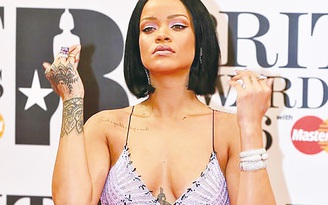 Rihanna hủy show diễn ở Nice sau vụ thảm sát