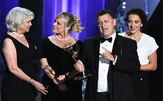 Diễn viên 'Sherlock Holmes' bị trộm tại Emmy 2016