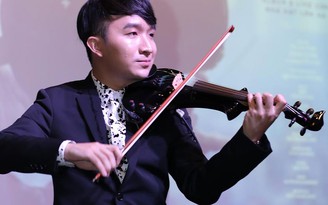 Nghệ sĩ violin 25 tuổi làm live concert