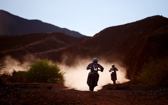 Những đấu trường thể thao khắc nghiệt: Bóng ma chết chóc ở Dakar Rally