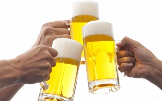 Lạm dụng rượu bia gây lão hóa động mạch