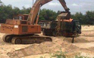 Khai thác cát lậu tràn lan ở Bình Định