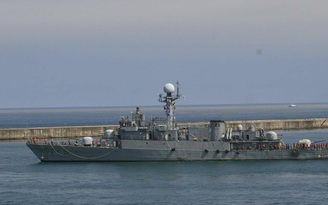 Philippines nhận tàu chiến giá 100 USD từ Hàn Quốc