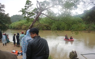 Tìm thấy thi thể 2 nạn nhân cuối cùng trong vụ lật xuồng trên sông Krông Nô