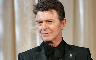 Hé lộ quá khứ động trời của huyền thoại âm nhạc David Bowie