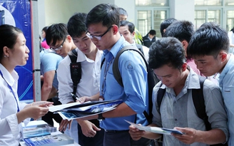Khảo sát 1 sinh viên, công bố 100% có việc làm