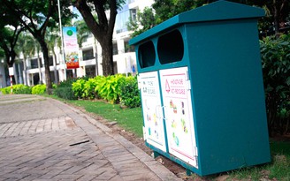 Hoàn thiện mạng lưới thùng rác công cộng ở TP.HCM