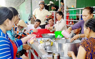 Thêm một quán cơm miễn phí cho người nghèo ở An Giang