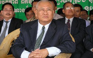 Cựu phó thủ tướng Campuchia chạy ra nước ngoài