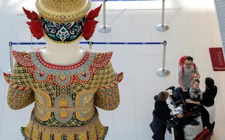 Thái Lan kiểm tra giá cả ở sân bay