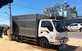 Ngủ trong xe tải, 1 người chết, 1 nguy kịch