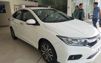 Xe nhập 'lép vế' trên thương trường