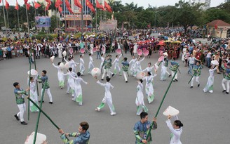 'Bội thực' món ngon Festival Huế