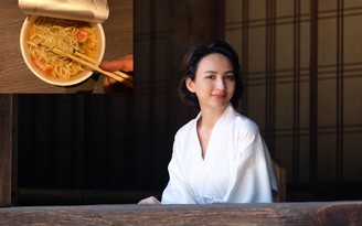 Hoa hậu Ngọc Diễm ăn mì tôm 'cứu đói' trong ngày sinh nhật