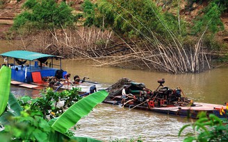 Đề xuất thu hồi nhiều giấy phép khai thác cát trên sông Đồng Nai