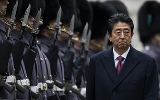 Chuyến đi khó khăn của Thủ tướng Abe