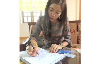 'Nữ phóng viên mê làm từ thiện' tiếp tục làm việc thiện