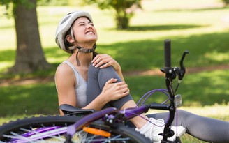 Ba bài tập đơn giản khắc phục chứng đau đầu gối khi đạp xe