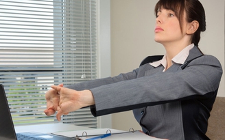 Nhân viên văn phòng cần tập thể dục ít nhất 20 phút mỗi ngày