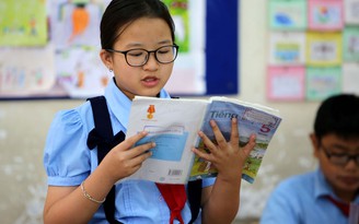 Việt Nam vẫn đang dạy cái thế giới không còn dạy: Giáo viên phát ngượng, học sinh phản ứng !