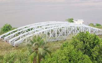 Loay hoay phục dựng biểu tượng cầu Ghềnh