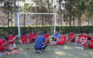 'Bóng ma tiêu cực' trở lại hoành hành bóng đá Việt Nam?