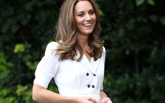 Công nương Kate Middleton chia sẻ 100 bức ảnh về đại dịch Covid-19