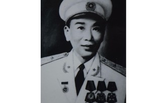 Những vị tướng đầu tiên của QĐND Việt Nam: Lê Thiết Hùng - Vị tướng đầu tiên