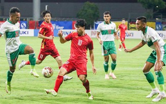 AFF Cup 2020: Tuyển Việt Nam phá lối chơi đổ bê tông như thế nào?