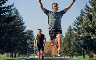 Tập thể dục giúp người lớn tuổi minh mẫn hơn