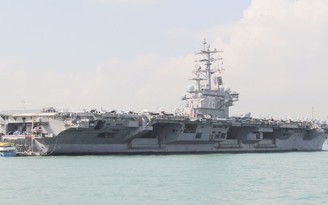 Mỹ sắp điều máy bay, tàu chiến tới eo biển Đài Loan