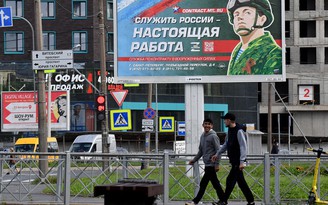 Dồn dập diễn biến sau nước cờ mới của Nga